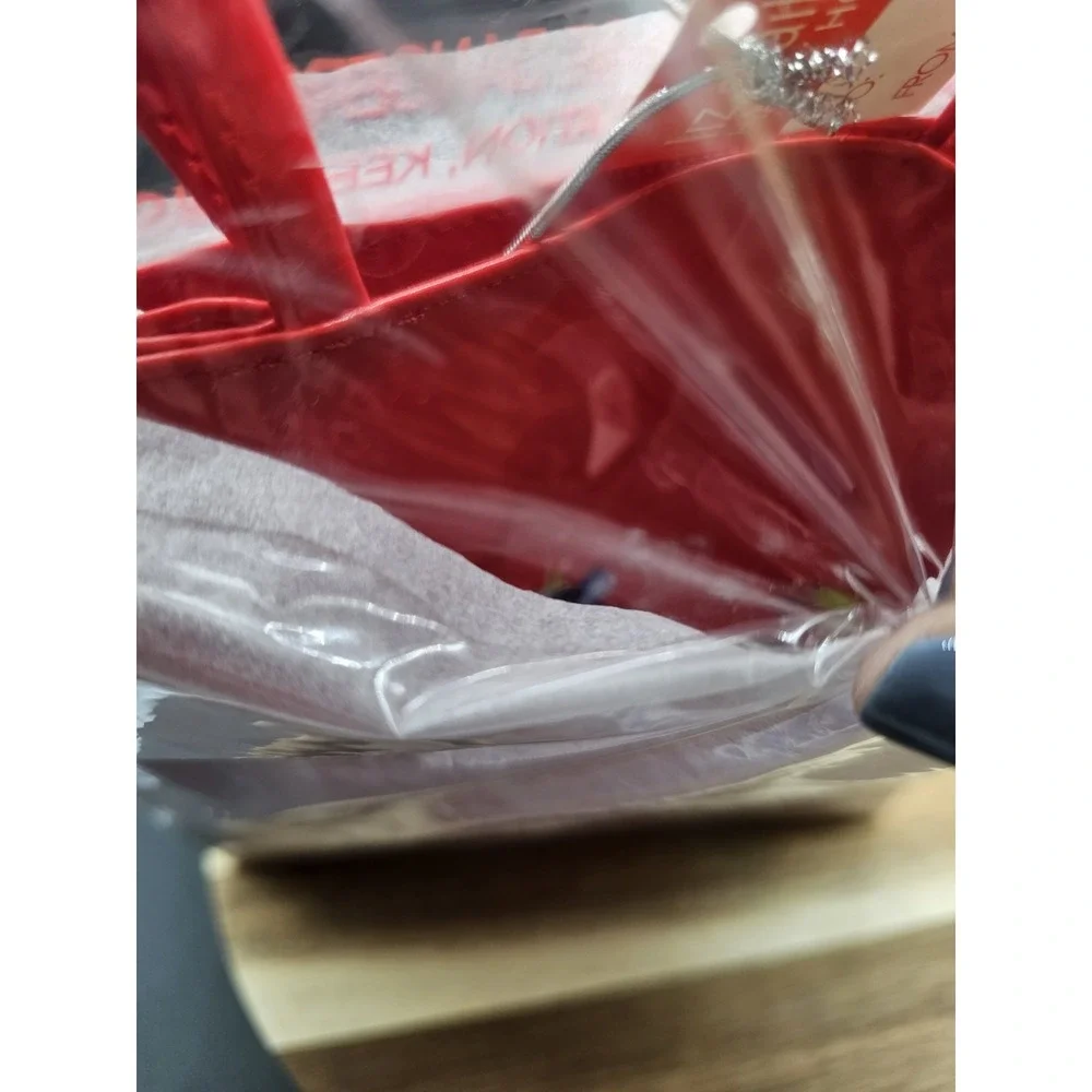 Vintage Liz Claiborne Christmas Vinyl Lunch Tote Cosmetic Counter‎ Giveaway